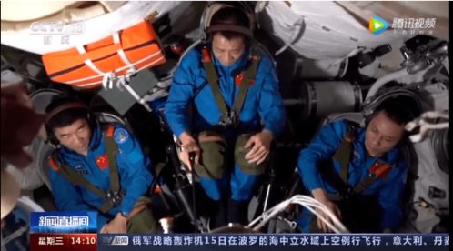 董路回应被称“草台三杰” 董路回应被称“草台三杰”